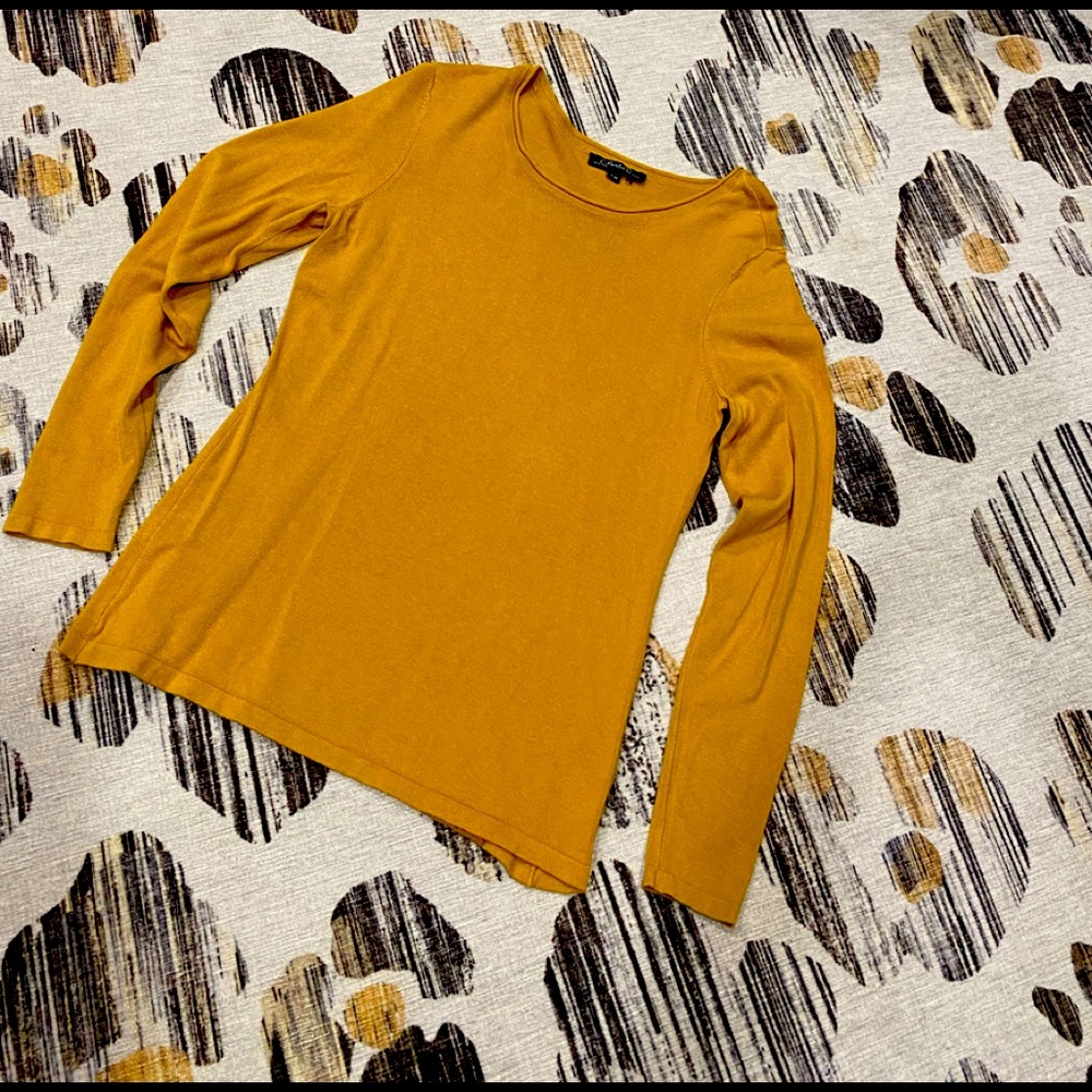 Luxuriously soft long sleeve top.